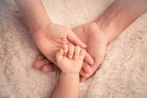 When To Stop Covering Babies Hands At Night