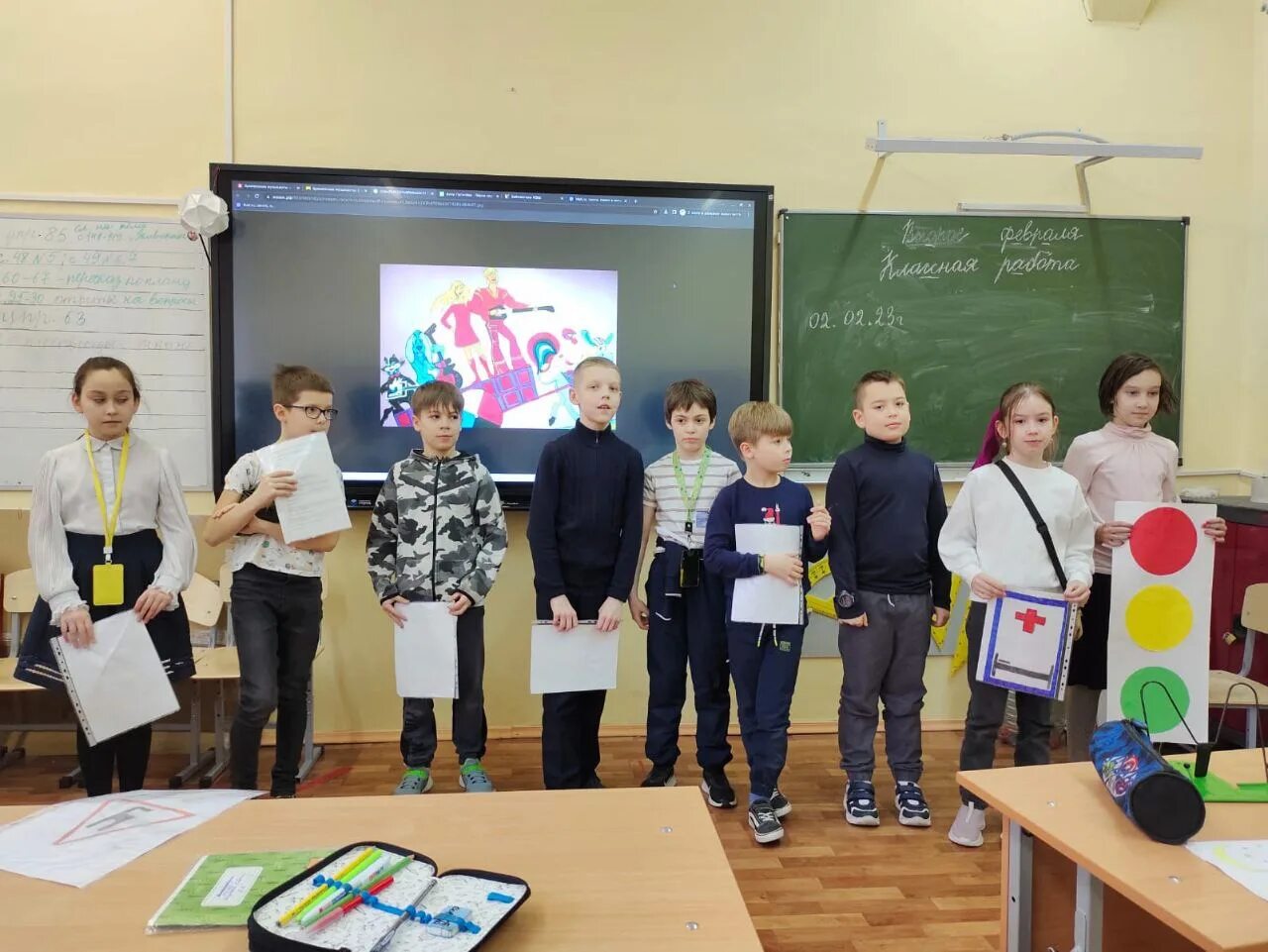 Начальная школа. Школа 1505 пугачевская 10. Школьники начальных классов. 1505 школа классы. 1505 школа классы.