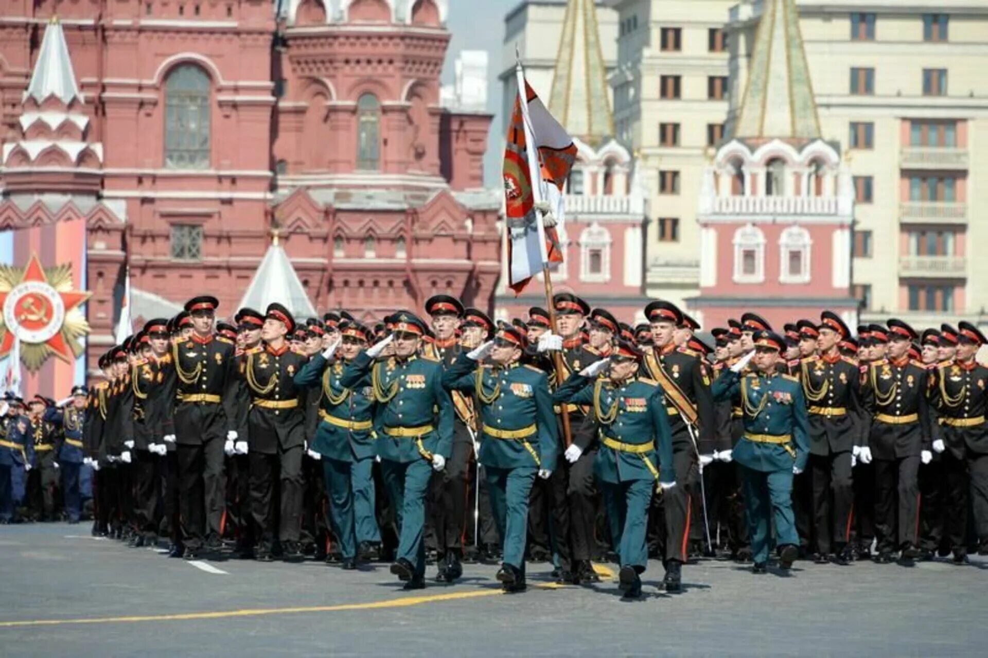 Парад Победы на красной площади в Москве в 2019. Парад 9 мая 2019 в Москве. Москва 2019 год парады. День Победы 2019 красная площадь.