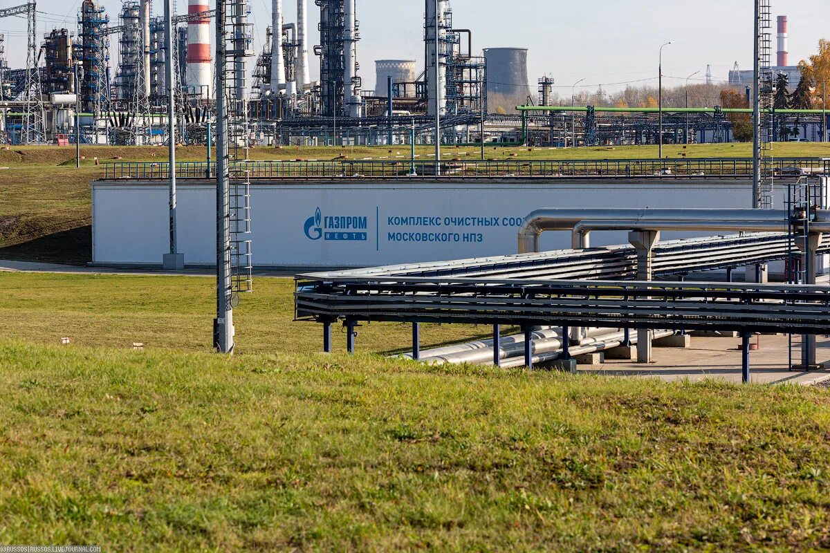 Газета нпз. Люберецкие НПЗ. Очистные сооружения Сызранского нефтеперерабатывающих заводов. Биосфера Омский НПЗ. Очистные сооружения МНПЗ.
