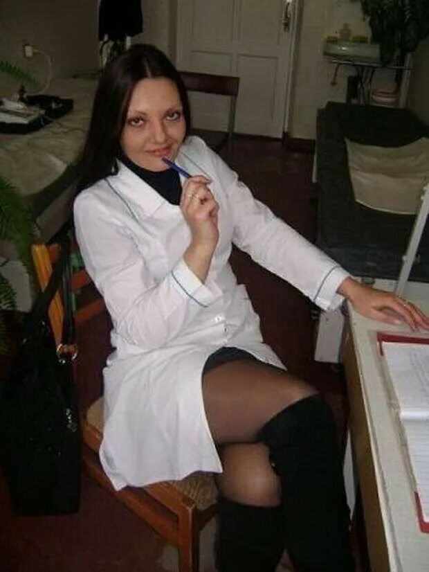 Ножонка. Русские медсестры. Красивые медсестры. Русские девушки медсестры. Девушки медсестры частные.