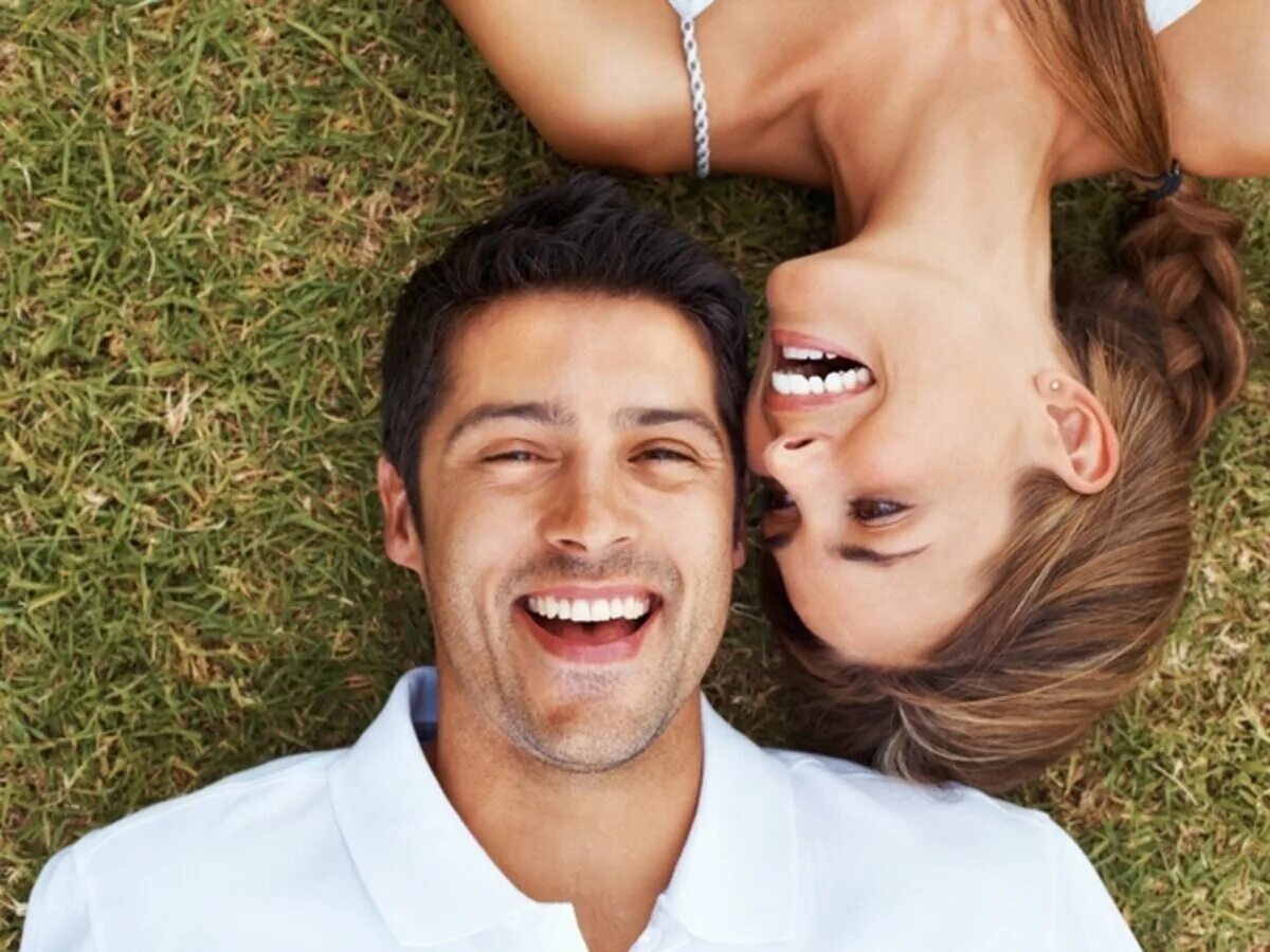 Качества человека помогающие и мешающие общению. Что может быть общего с другом. Что может быть общего с другом. Различия между одноклассниками друзьями и сверстниками. Общение с людьми сочинение.