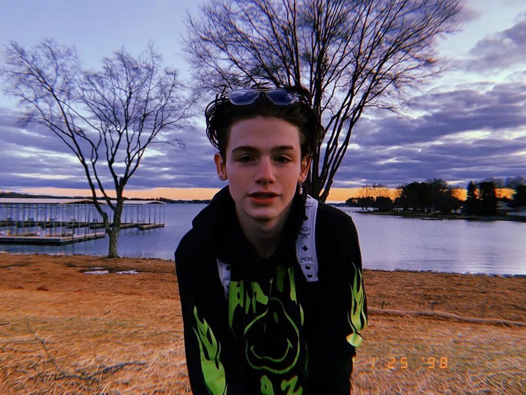 Песни лета 2023 года из тик тока. Песни лета 2023 года из тик тока. Сонгс из тик тока. Авы для тик тока. Тик ток 2021.