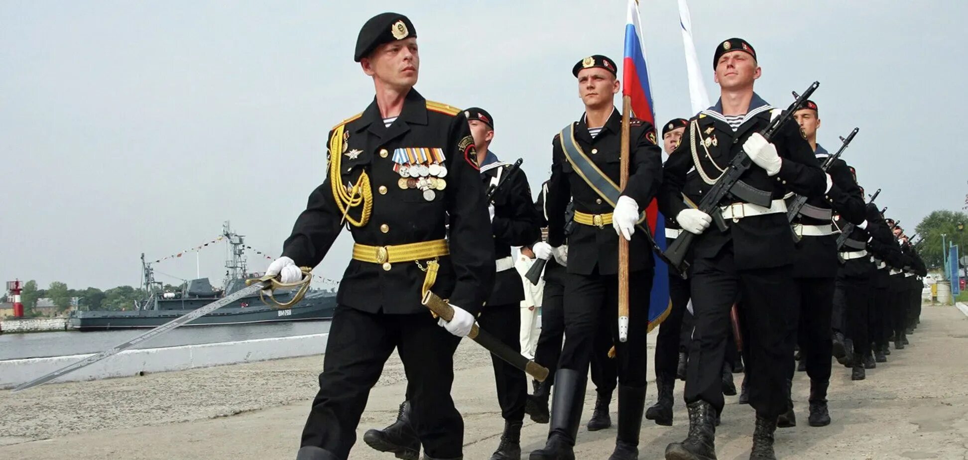 Морская пехота ВМФ РФ. 155 ОБРМП ТОФ. Морская пехота ВМФ РФ 2022. Морская пехота вс РФ парадная. 27 ноября 2006 г