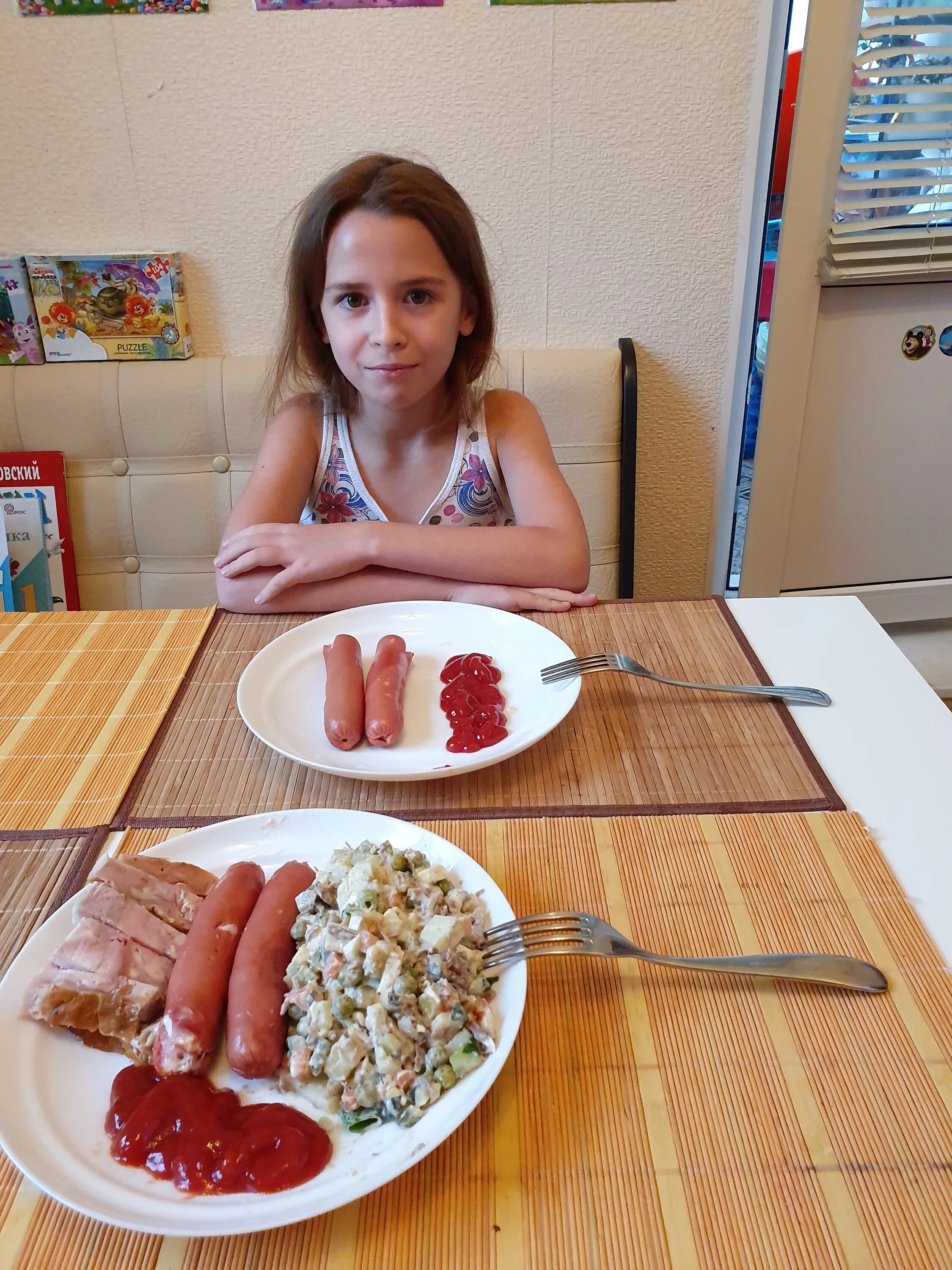 Выплаты на детей. Дочь ничего. Маленькая девочка испытывает. Ничто не случается дважды катя дочь огнева. Дочь 20 лет ничего не ест.