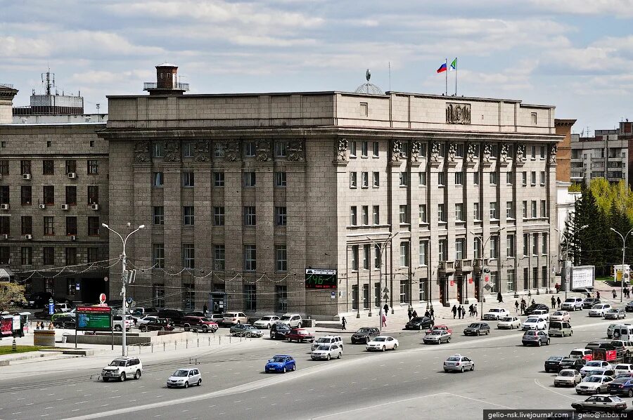 Областная администрация новосибирска. Здание промбанка новосибирск. Администрация города новосибирска. Мэрия города новосибирска. Мэрия новосибирска официальный сайт.