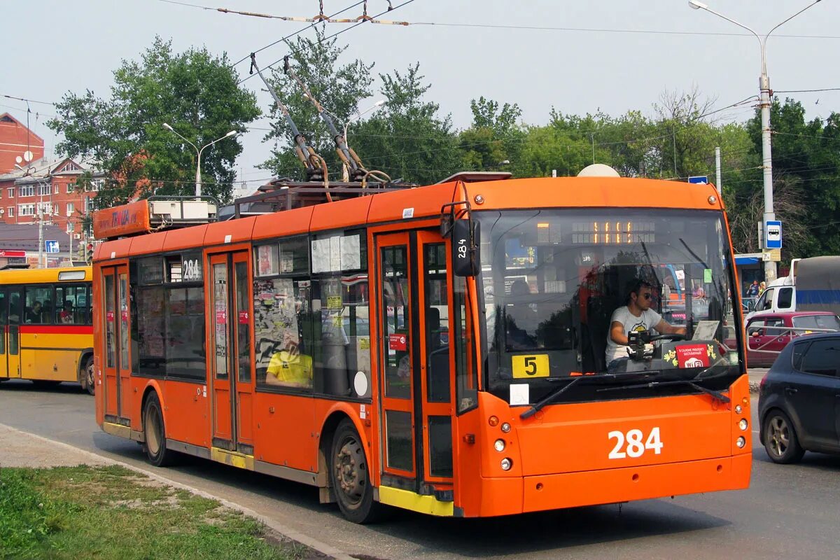 Троллейбус пермь. Пермский троллейбус тролза. тролза-5265 «мегаполис». пермский троллейбус тролза мегаполис. тролза-5265 мегаполис пермь.