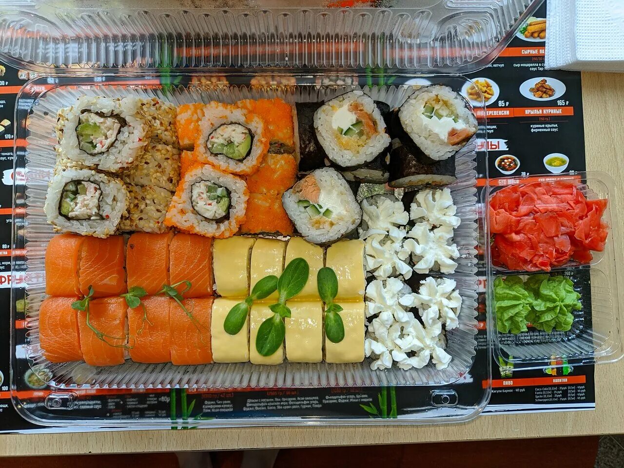 меню суши роллы. арт суши донецк меню. суши даром сет филадельфия. суши на донецк мирном. дом суши донецк.