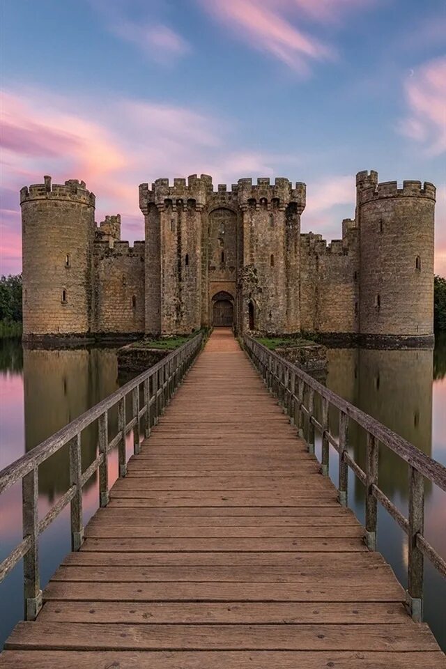 Замок бодиам мост. Мосты замков. Замок эйлен-донан, великобритания. Графство мейо ирландия. Замок бодиам англия ворота.