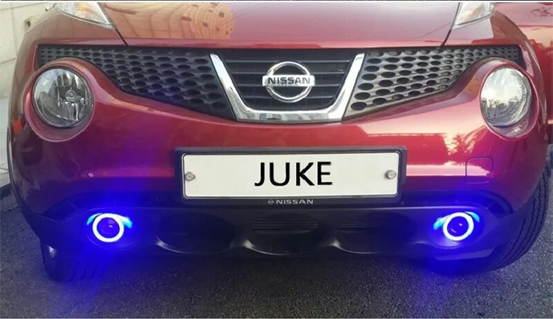 Птф ниссан жук. Ангельские глазки Nissan Juke. Qashqai j10 ангельские глазки. Противотуманки глазки на Ниссан Кашкай j10. ПТФ Nissan Juke 2012.