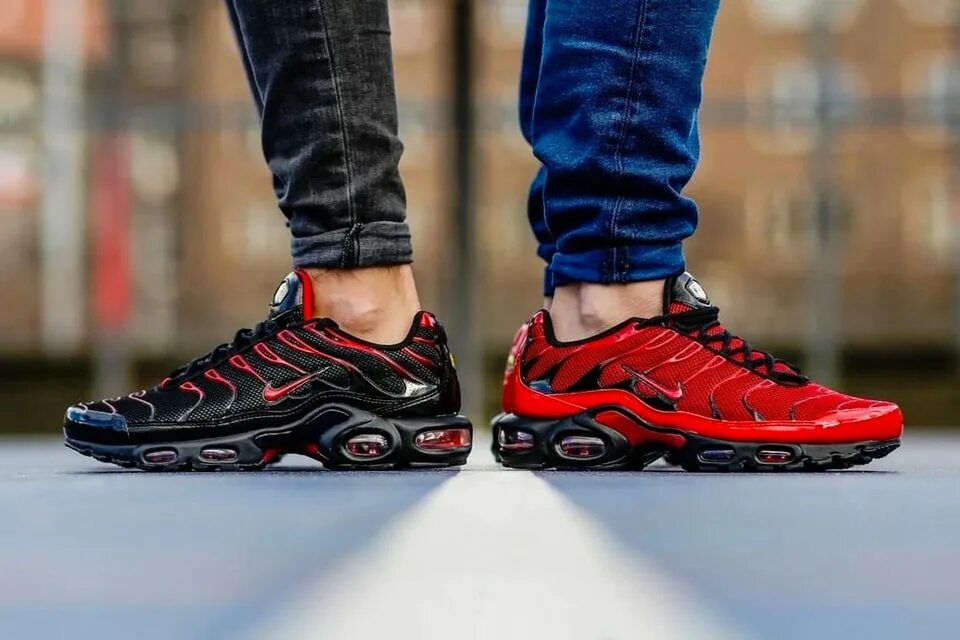 Nike Air Max TN Plus. Nike Air Max TN Plus Black. Nike Air Max 95 TN Plus. Nike Air Max 95 TN Plus Black. Плюсы кроссовок найк