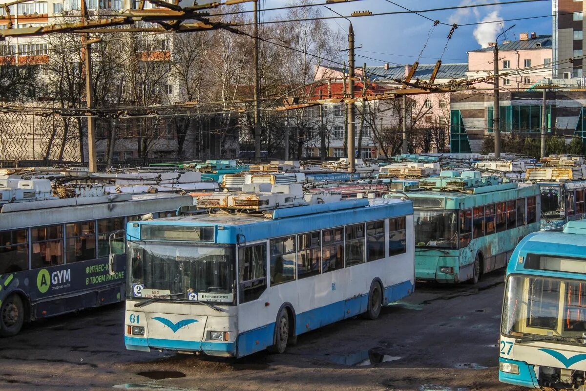 Троллейбусный парк Тверь. Троллейбусный парк 1 Санкт-Петербург. Троллейбусный парк Екатеринбург. Троллейбусный парк Твери 2020 год. Троллейбусный парк сайт