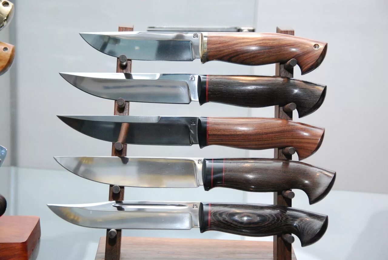Охотничий нож. Формы охотничьих ножей. Коллекция ножей. Коллекция охотничьих ножей.