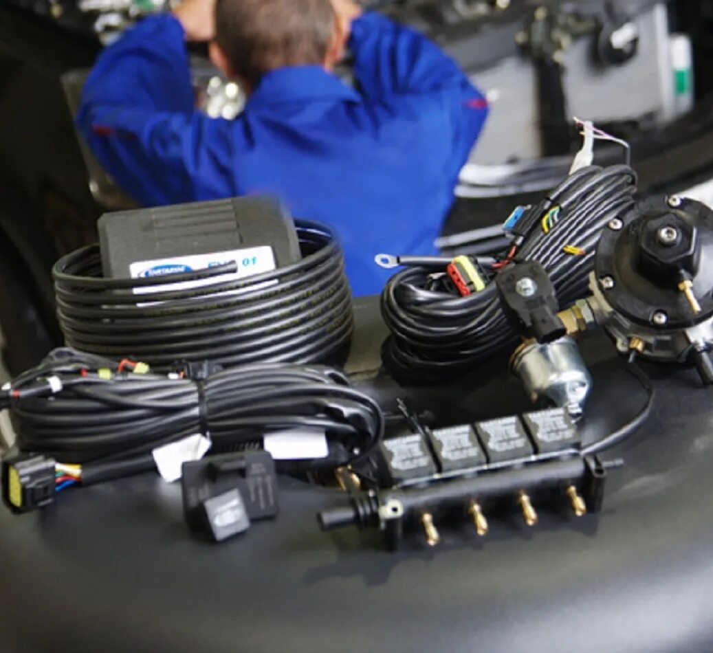 Гбо. Гбо газ сервис. Установка оборудования авто. Автомобиль с гбо. Установка оборудования авто.