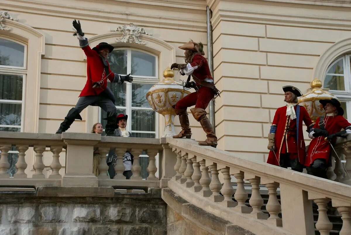 мушкетеры кардинала. гвардейцы кардинала ришелье. возвращение мушкетёров 2009 кадры. мушкетеры кардинала. мушкетеры кардинала.