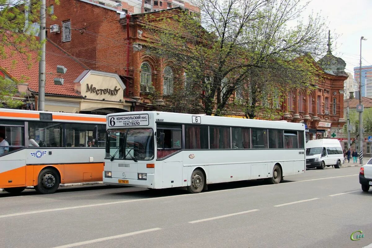 Саратов автобус час. Mercedes o405 Саратов. Автобус 6 Саратов. Автобусы Саратова. Саратовский автобус.