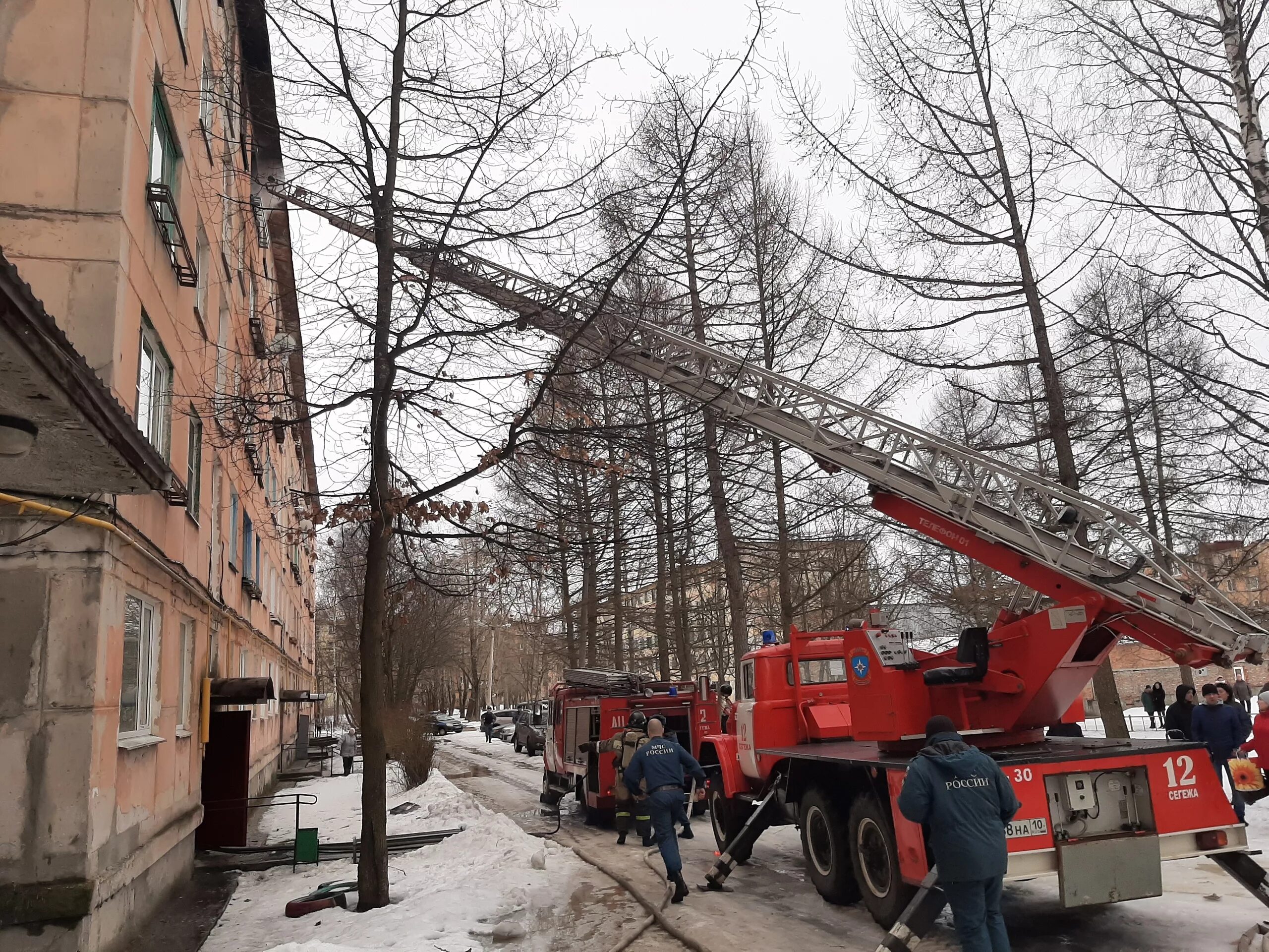 Погода в сегеже на 10. Пожар в сегеже. карелия сегежа пожары. сгоревшое сдание в сегеди. пожар в сегеже 14 июля.