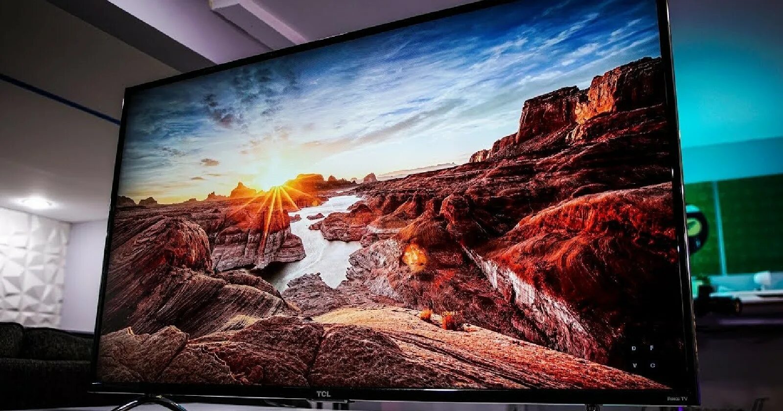 Tcl 55p735 2025 hdr. Телевизор tcl 43p615. tcl 4k hdr tv. tcl 43p615 43&quot; 4k. tcl 4k hdr tv p635 55&quot;.