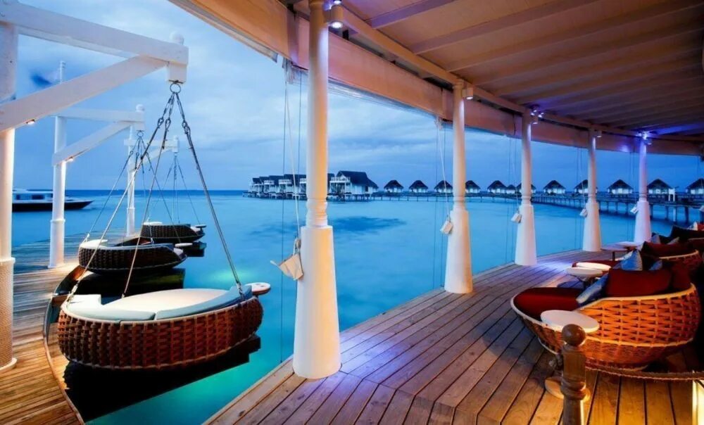 Centara grand island resort. Мальдивы Centara Grand Island. Centara Grand Island Resort & Spa Maldives 5* (Ари Атолл). Grand Centara Мальдивы Мальдивы отель. Centara Grand Resort & Spa Maldives.