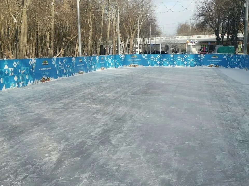 Каток рязань цена. Каток в лесопарке Рязань. Каток в лесопарке Рязань 2022. Каток открытый лесопарк Рязань. Каток в лесопарке Рязань 2023.