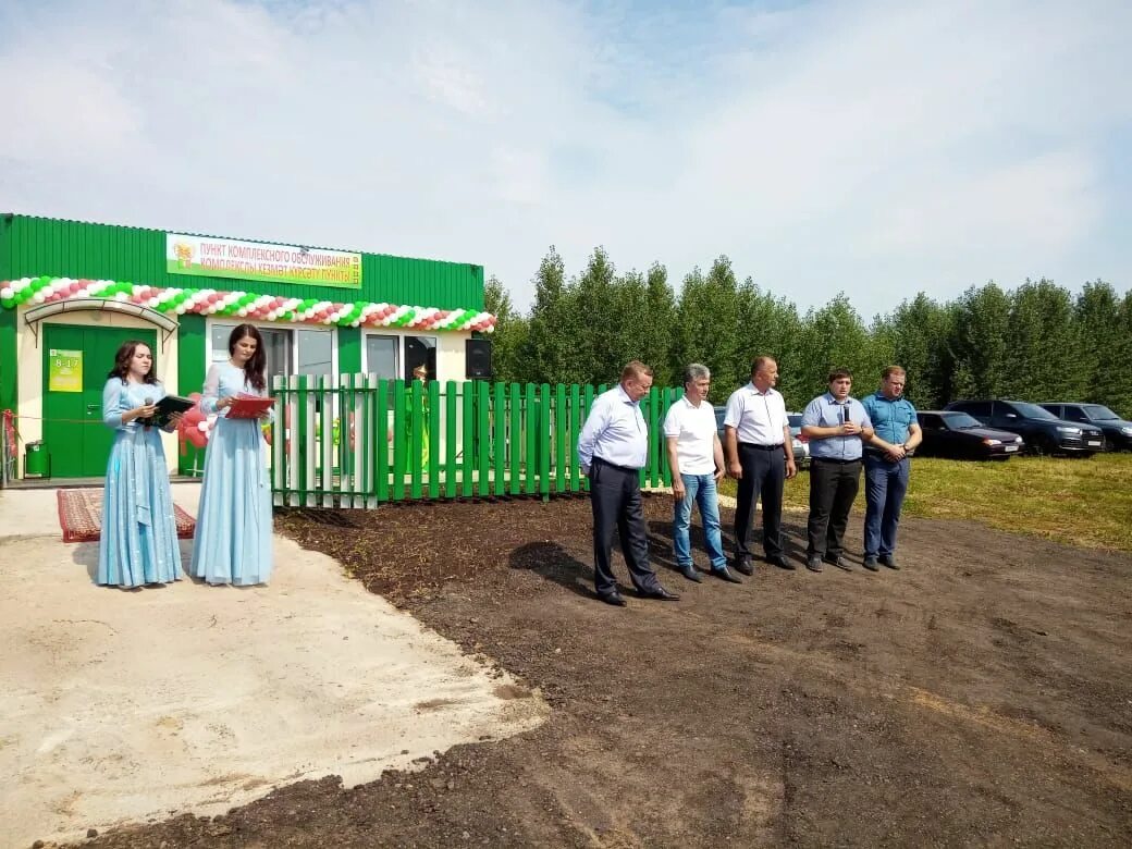 Камские поляны 2/30. Камские поляны магазины. Камские поляны 2022. Камские поляны магазины. Строительный мир камские поляны.