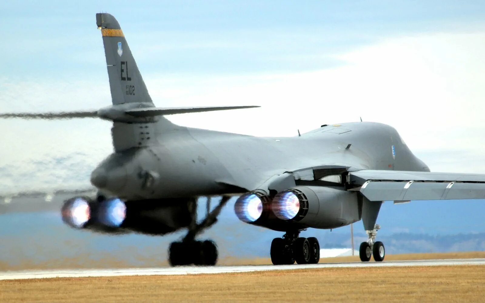 Rockwell b-1 lancer ввс сша. B 1 plane. ввс сша b-1b lancer. Rockwell b-1b lancer. Combat readiness f35.