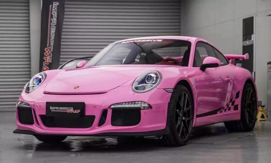 порше 911 розовый. розовый 911. розовый порше каррера. Porsche pink 911 carrera. порше 911 в розовом цвете.