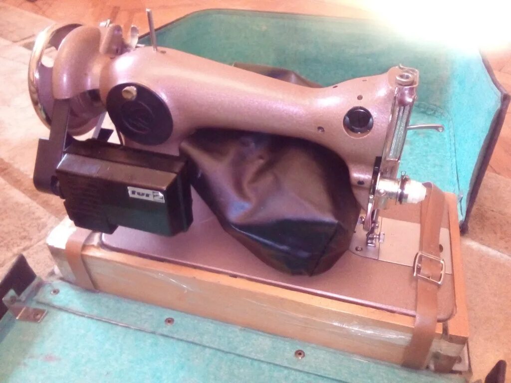 Excella швейная машинка. Машинка чайка 142м. Мини машинка швейная ессо. Портативная швейная машинка sm-202a. Mini sewing machine sm-202a.