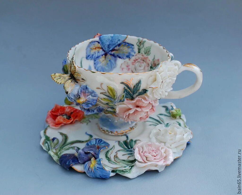 Как сделать фарфоровую. Фарфоровые изделия от светланы орешкиной. Фарфоровые чайные изделия. Фарфоровый сад светланы орешкиной. Чайная пара анютины глазки.