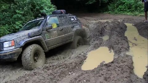 Wheels in mud off