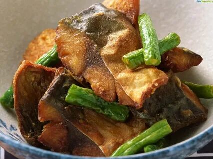 Есть большими кусками