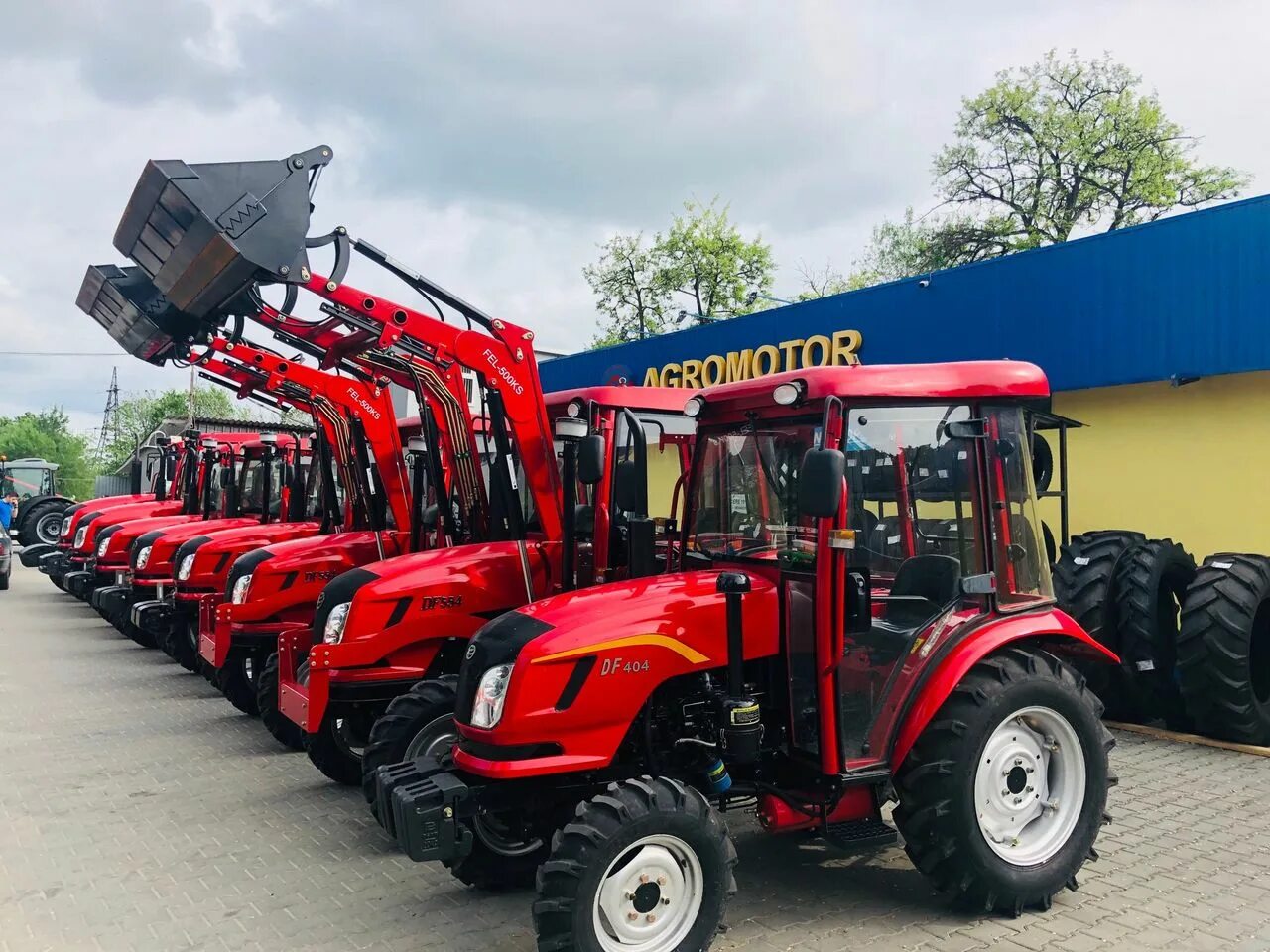 Донг фенг 404. Трактор dongfeng df 404. dongfeng df-244 g2. трактор dongfeng df-904. донг фенг 404 g2.