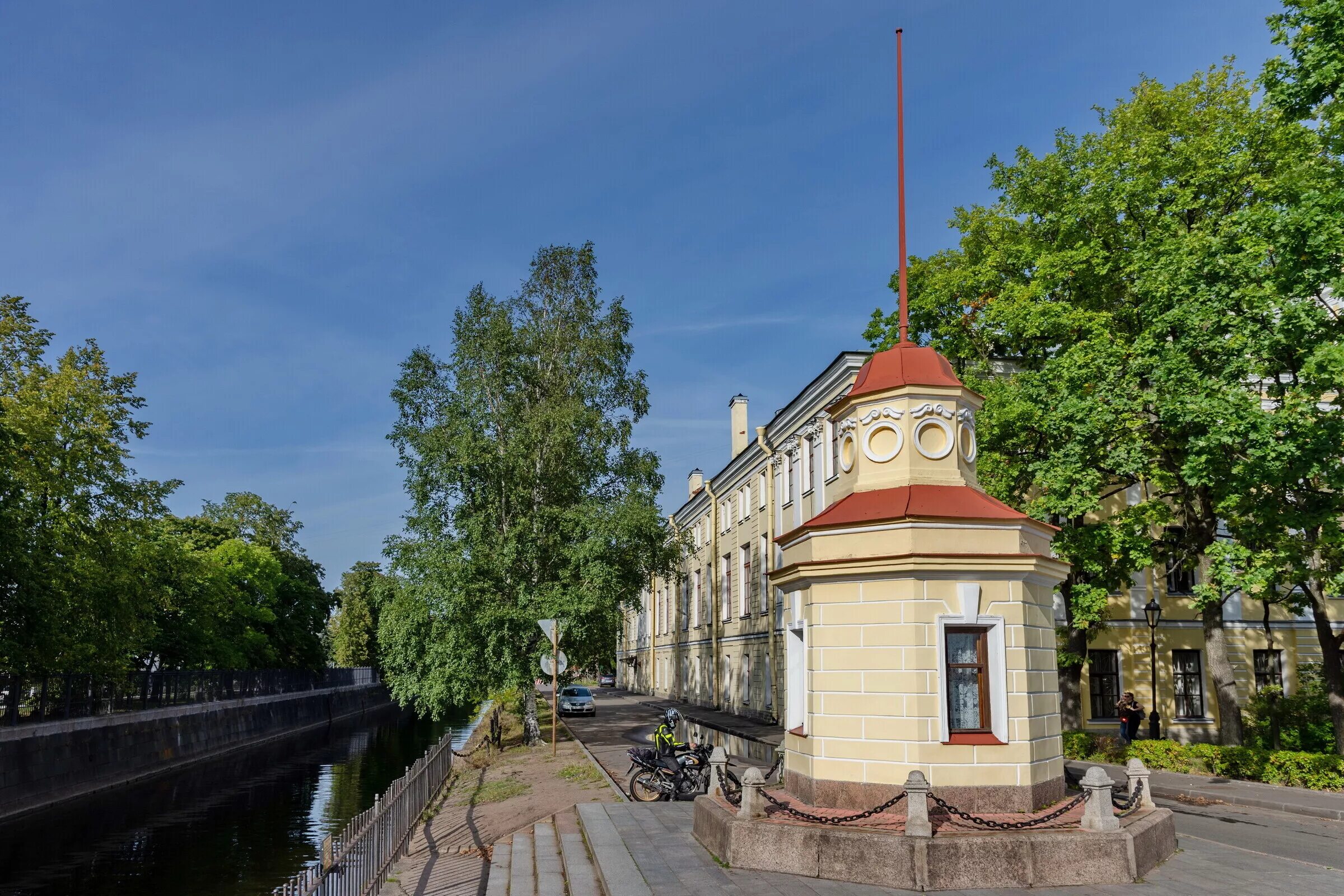 кронштадтский футшток кронштадт. кронштадтский футшток кронштадт. кронштадт нулевой. кронштадтский футшток балтийского моря. футшток в кронштадте.