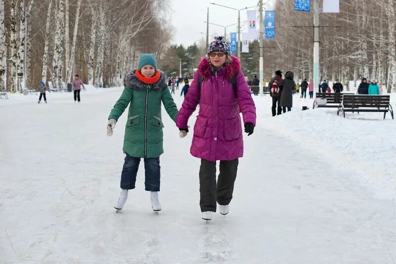 Парк Кирова Ижевск каток. Каток в парке Кирова Ижевск. Каток в парке Кирова Ижевск 2022. Ижевск парк имени Кирова каток. Каток киров цена