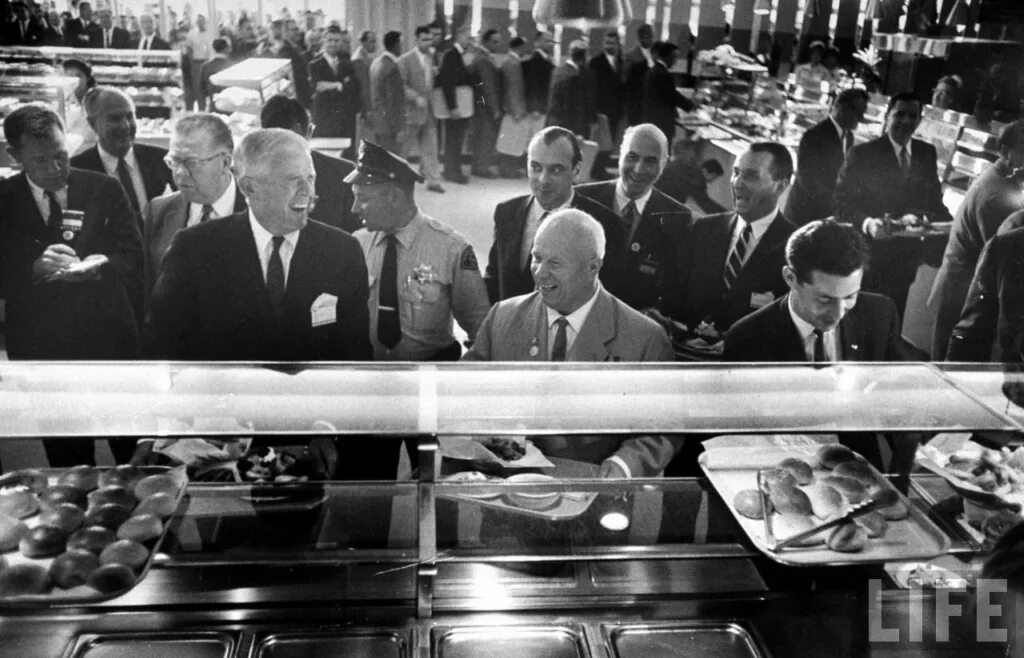 Визит хрущева в сша. Хрущёв в сша 1959. хрущев визит в сша 1959. хрущев 1936.
