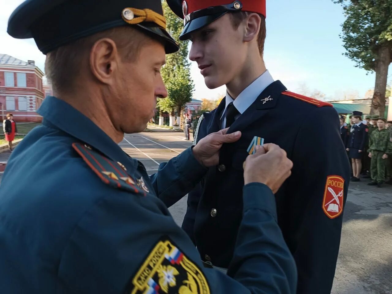 15 летний парень спас людей в крокусе. Кадетское братство. Медаль кадетское братство. Медали кадетов. Награды кадетов.