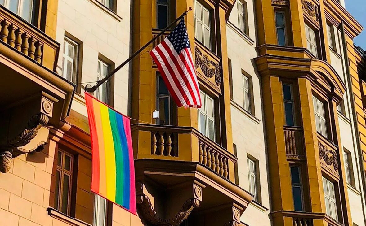Мид сша москва. Российское посольство в сша. Американское посольство в москве. Посольство америки в москве. Посольство сша в москве.