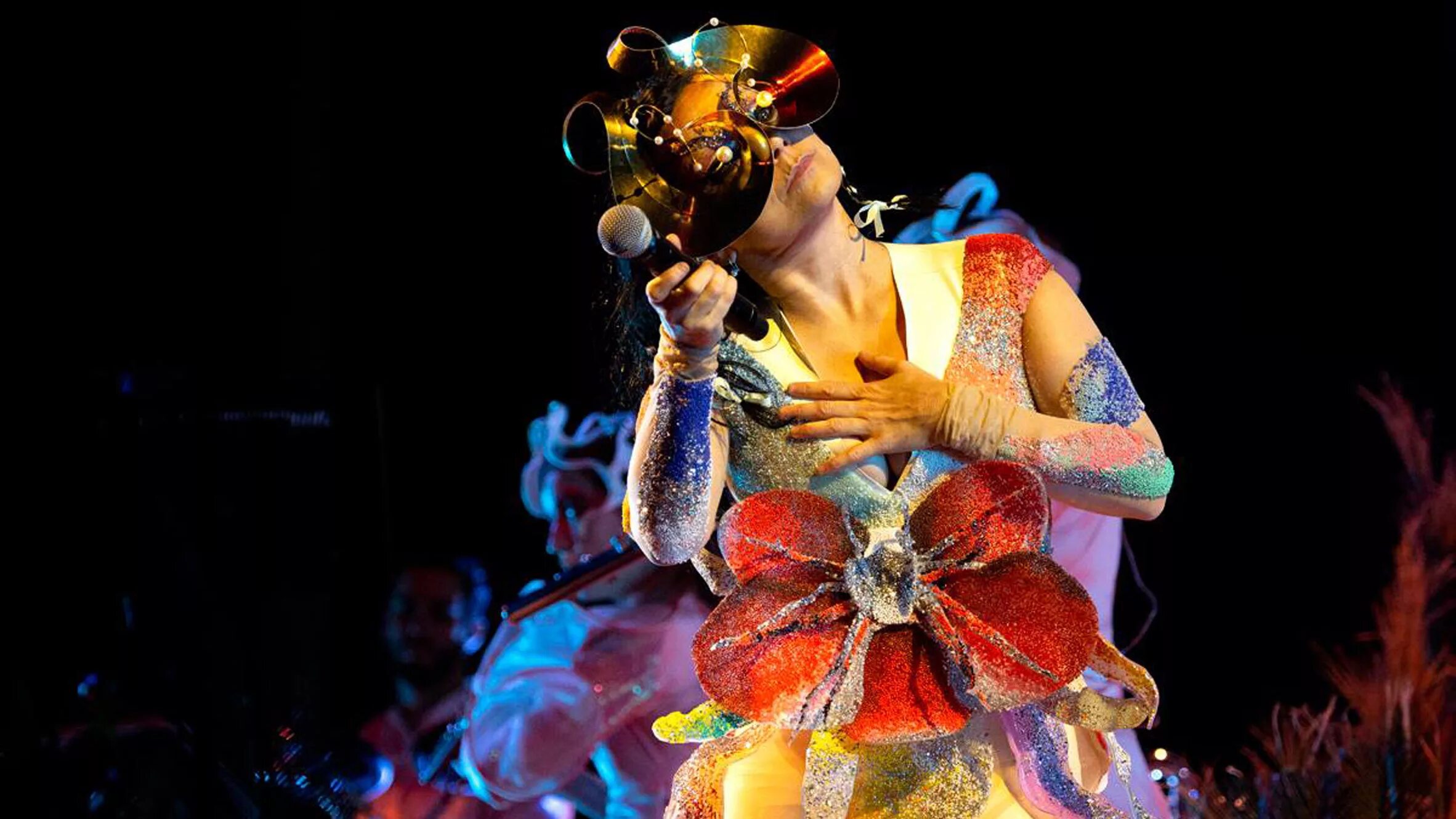 Bjork 2013. Бьорк исландская певица. Бьорк исландская певица. Бьорк молодая. Bjork medulla.