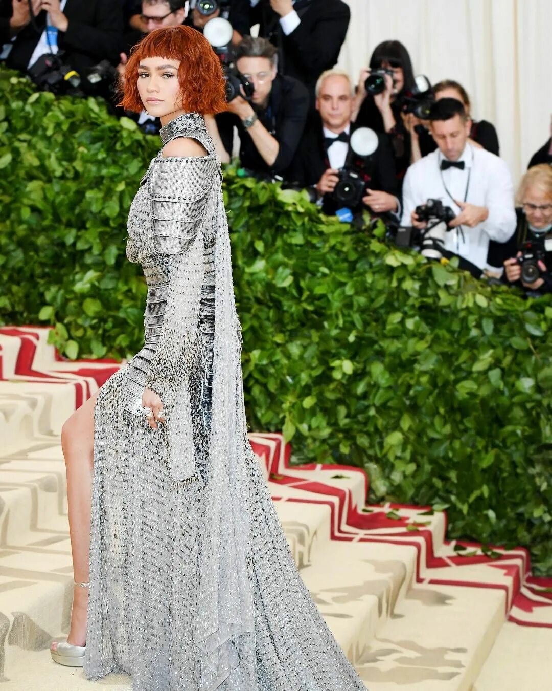 Мета 2018. Met gala 2018 зендая. зендая мет гала 2019.