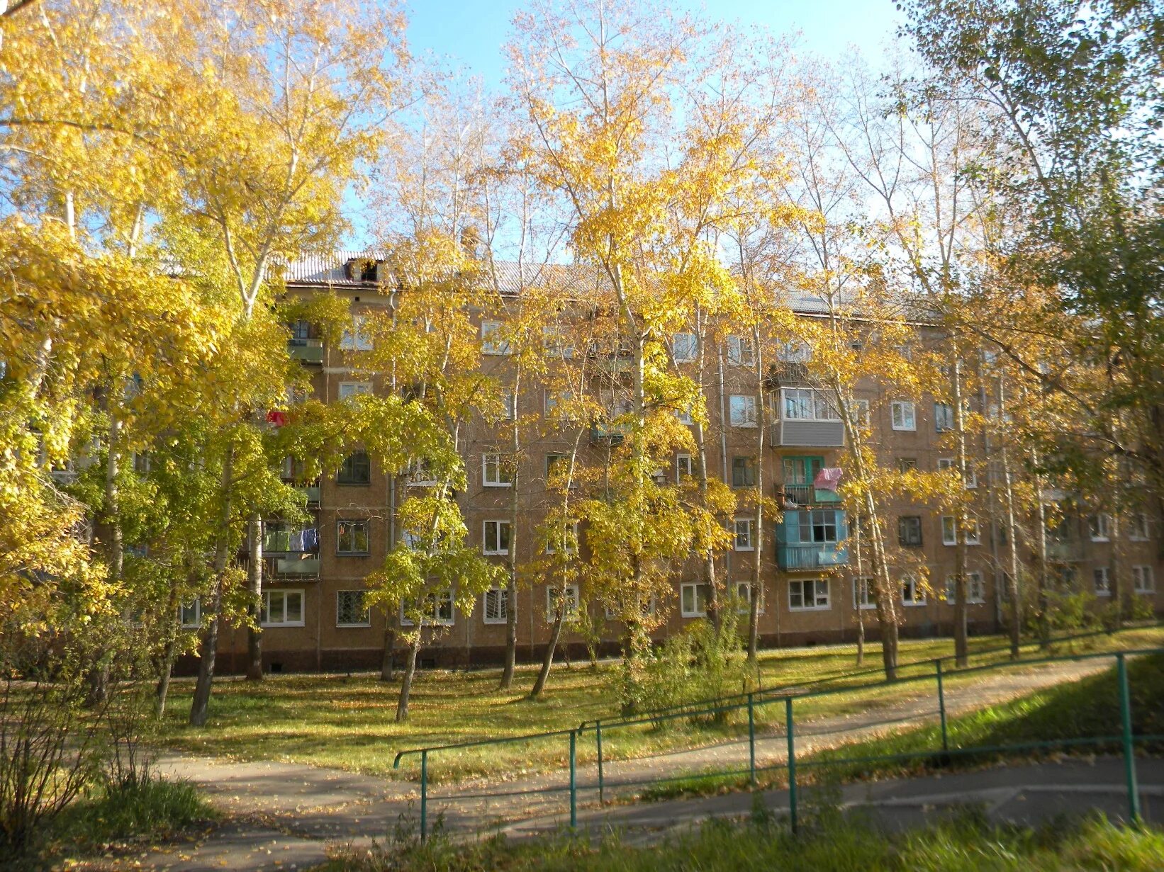 Политех иркутск общежитие. Курчатова, 24. Воронеж, ул. Курчатова 22 братск. Ул академика курчатова 2 иркутск.