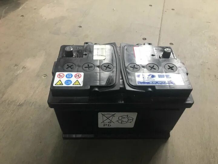 акб форд фокус 2 62ah. родной аккумулятор форд фокус 3. оригинальный аккумулятор на ford focus 3 1. оригинальный аккумулятор форд фокус. 1935547 аккумулятор ford.