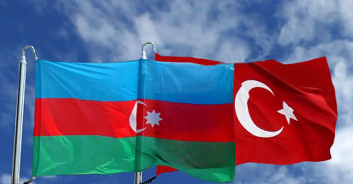 Азербайджанский флаг. Aфлаг азер и турции. Азербайджан bayragi. Azeri turk. Азербайджан bayraq.