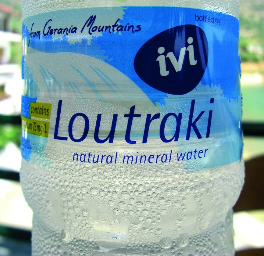 Минеральная вода на ночь. Natural Mineral Water. Lutraki вода. Mineral Water Greece. Eonio Loutraki.