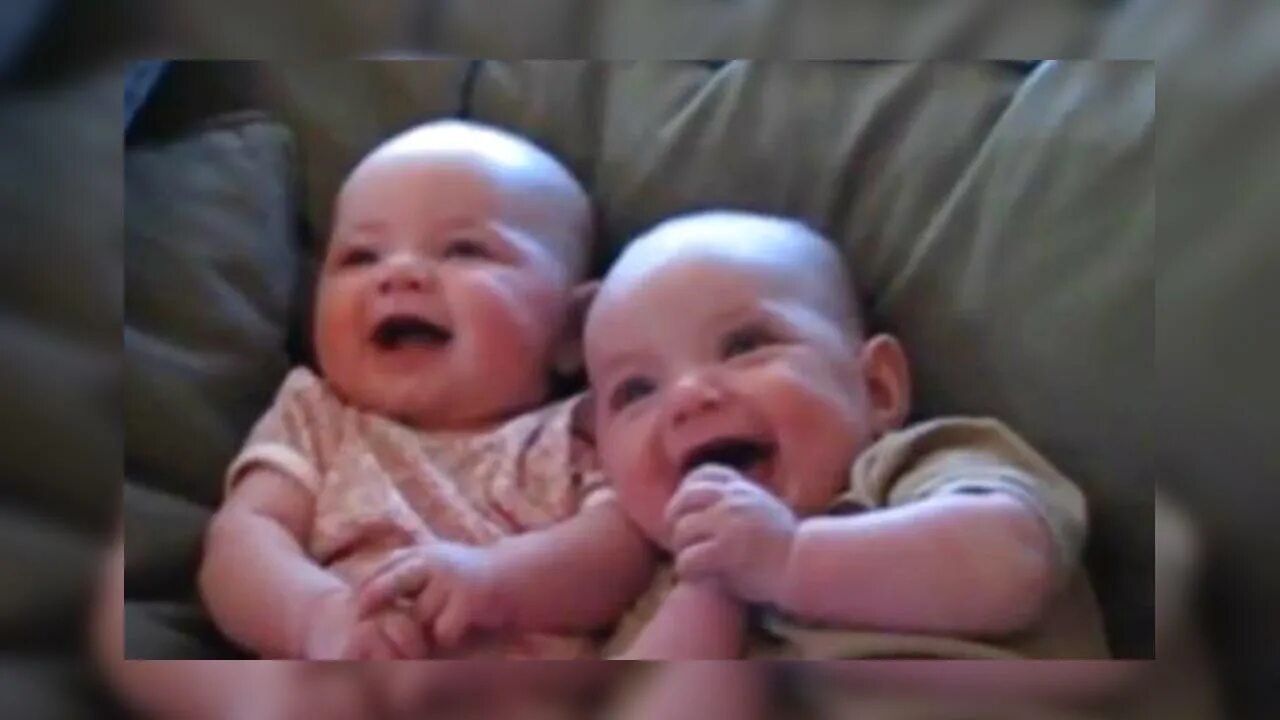 Покажи маленького малыша. Видео для детей. Смешные младенцы. Прикольные картинки с детьми. Красивые младенцы.