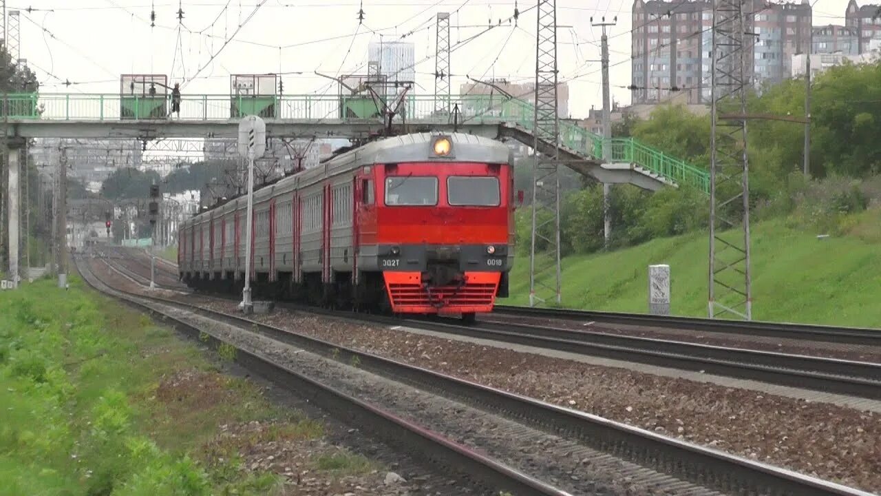 Перегон "Кунцевская" — "Молодёжная" эр2т. Эд2т-0018. Кунцевская электрички. Электричка Кунцево. Электричка рабочий поселок одинцово сегодня