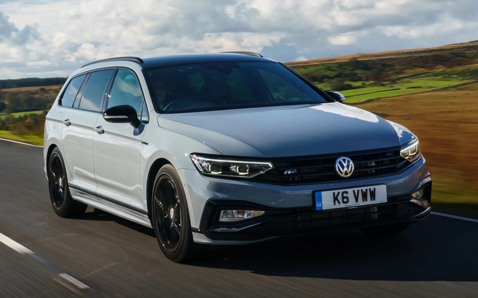 B8 r line. Volkswagen passat r line. passat b8 rline. passat b8 r-line. пассат р лайн 2025.