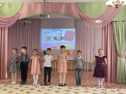 Посвятила в чтеца