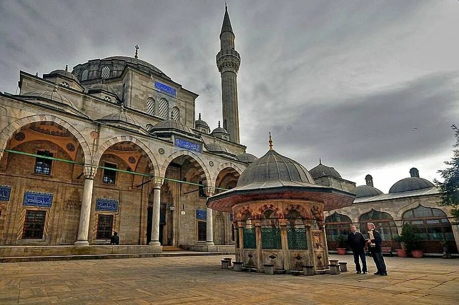 Стамбул русскоговорящий. Мечеть Соколлу Мехмед-Паши. Мимар Синан мечеть. Люлебургаз мечеть Соколлу Паши. Сокуллу Стамбул.