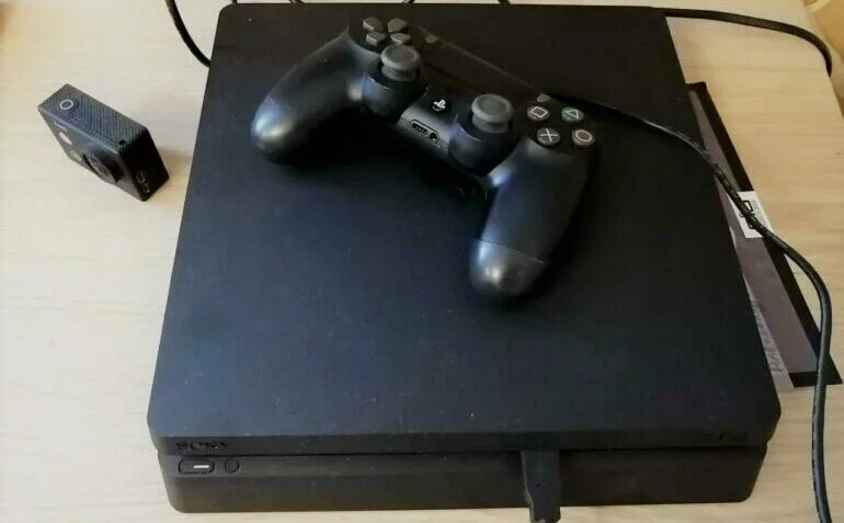 Как зарядить геймпад. Зарядка геймпада ps4 от розетки. dualshock 4 способы зарядки. как заряжать dualshock 4. пс3 не заряжается геймпад причины.