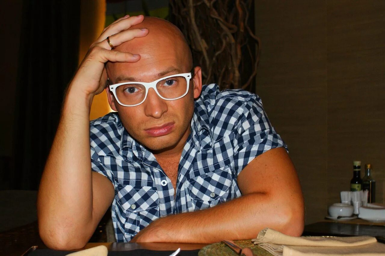 Роман третьяков 2020. Роман третьяков. Дом 2 ромом. Роман гриценко. Гриценко дом 2 фото.